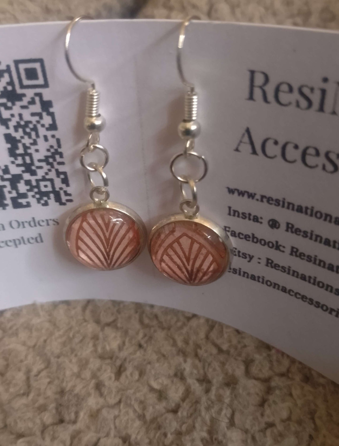Pink leaf earrings image 3