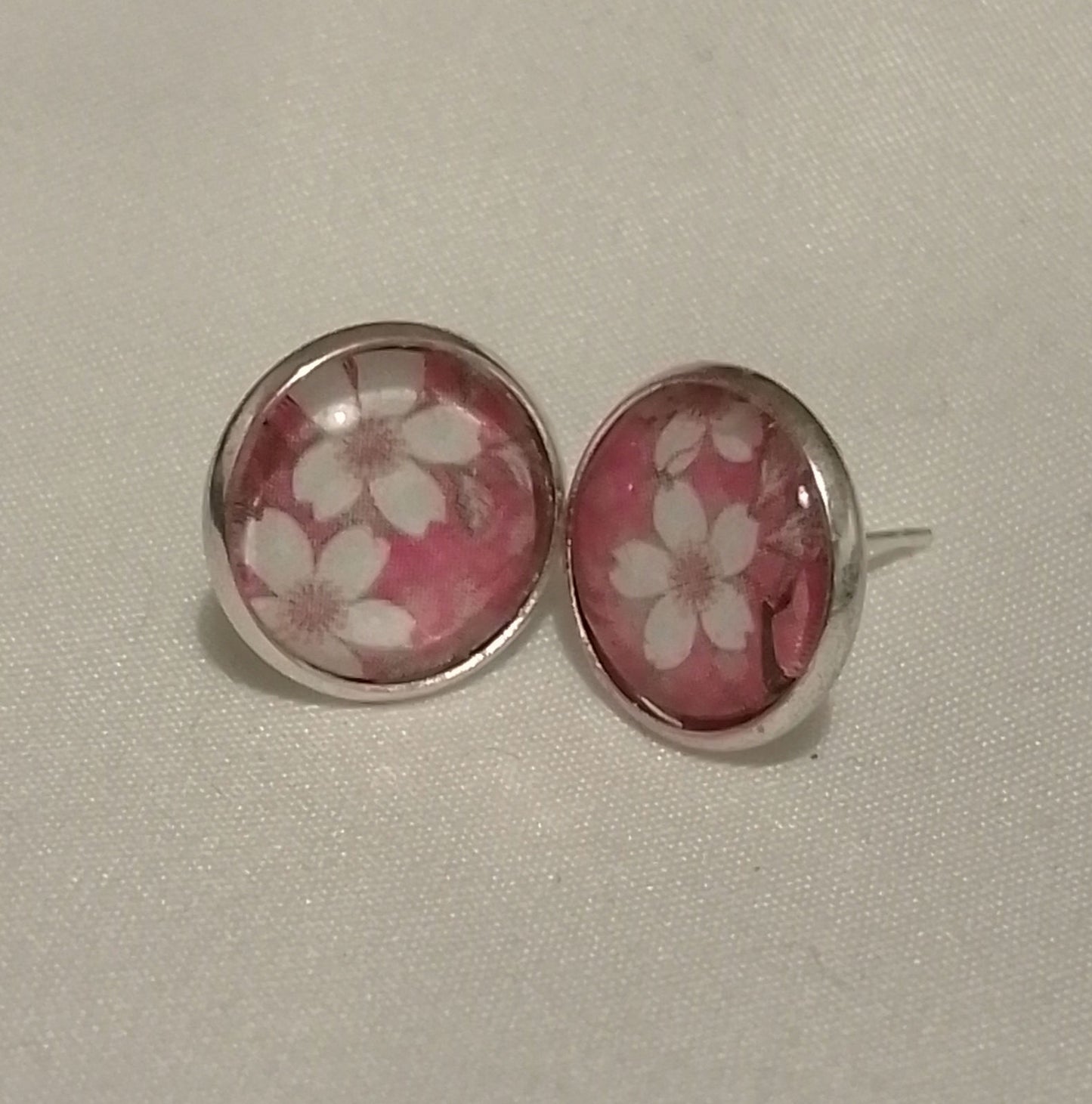 Red Floral Japanese Studs image 1