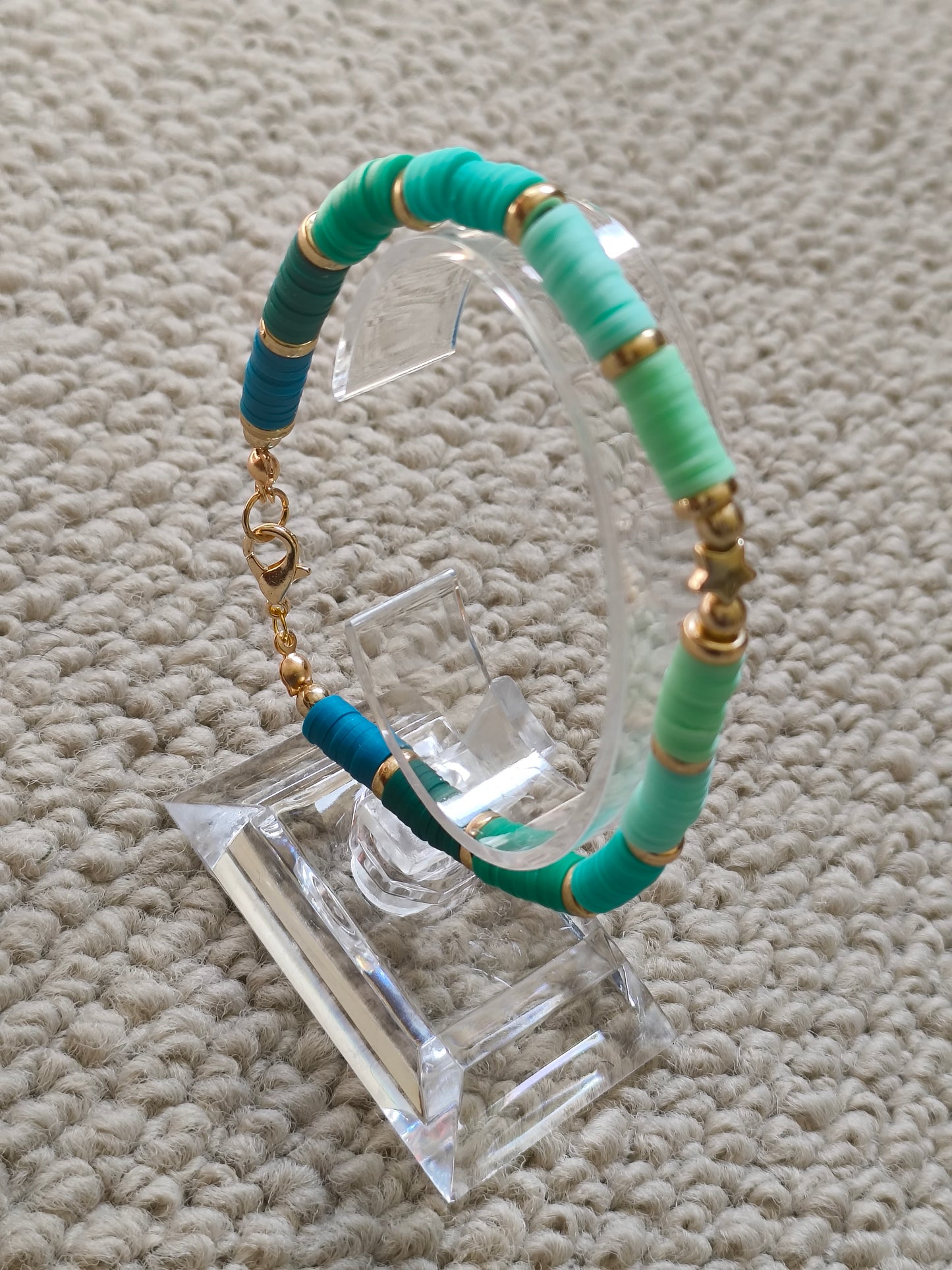 Green clay bead bracelet with star and clasp image 2