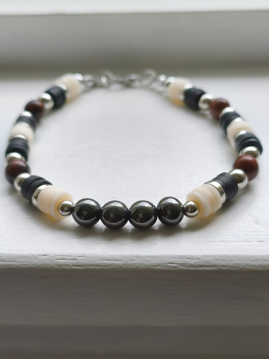 Luxe Eclipse - Golden Swan Stone & Hematite Bracelet